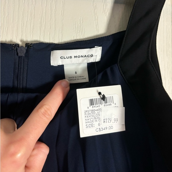 Club Monaco - navy with black stripe Jump Suit - size 6 - tags still on - Picture 3 of 6